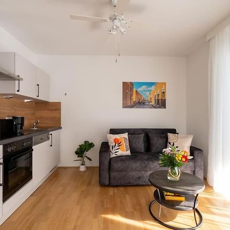 Sunny 1Br Home With Balcony By Hm Wien Ngoại thất bức ảnh