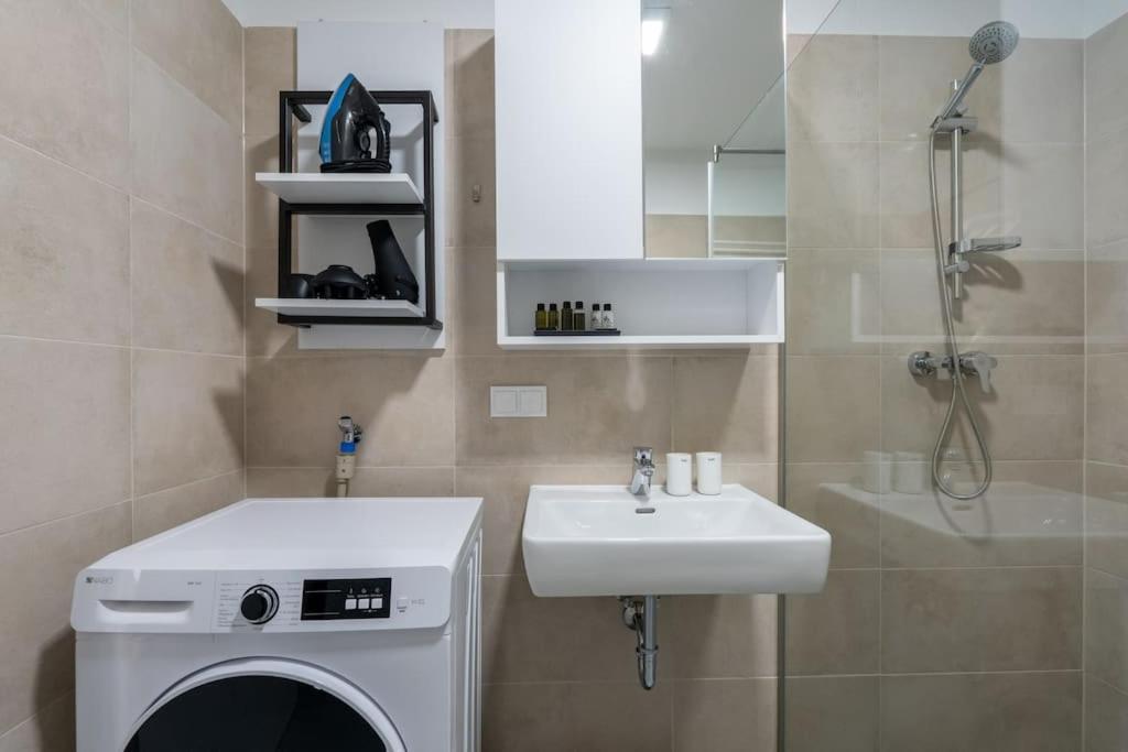 Sunny 1Br Home With Balcony By Hm Wien Ngoại thất bức ảnh