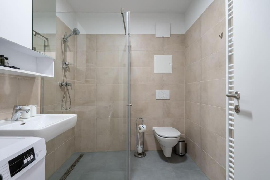 Sunny 1Br Home With Balcony By Hm Wien Ngoại thất bức ảnh
